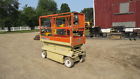2032e2 Jlg 1999 Scissor Lift
