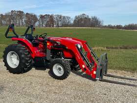 2705e 2017 Massey Ferguson 4x4 Diesel Tractor With Loader