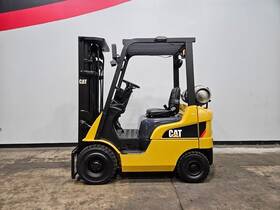 2p3000le 2011 Caterpillar 3 000lb Stage Pneumatic Lpg Forklift Stk 16313