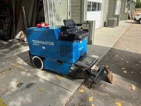 3000ie Two Innovatech Terminator Ride On Floor Scrapers For Sale