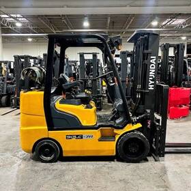 30lc-7a 2018 Hyundai 6000lb Used Forklift Sideshift Fork Positioner 4595 Hours