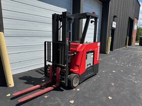 425-c40tt Very Clean 2021 Raymond Stand-up Electric Forklift With Only 39 Deadman Hours