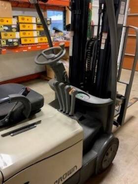 55f-sss-a059 Crown Sc 5200 Series Forklift
