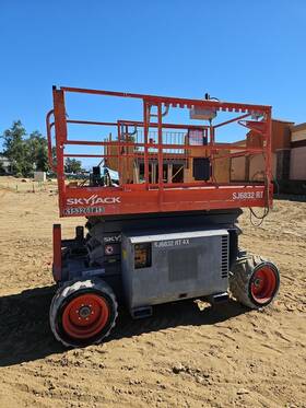 6832rt 2016 Skyjack 32 4wd Dual Fuel Rough Terrain Scissor Lift Man Bidadoo