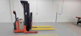 6bwr15 2011 Toyota Walkie Reach Stacker Forklifts 2 Stage 178 Inch Mast Low Hours