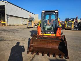71478 2022 Kubota Svl65-2 Compact Track Loader Cab / A/c 4-in-1 Bucket 760 Hrs