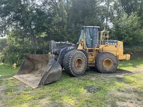 724j 2002 John Deere Wheel Loader