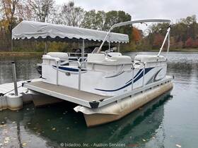 7516-23 Apex Marine 16ft Pontoon Boat Recreational Vessel Mercury 25hp Bidadoo