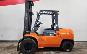 7fdu45 2006 Toyota 10000lb 2 Stage Dual Pneumatic Diesel Forklift Stk 13554