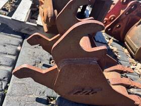86073-12 Used 12 Inch Hitachi Zx35u Excavator Bucket