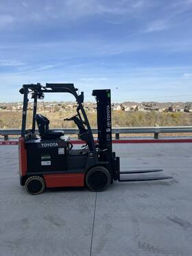 8fbgu25 2017 Toyota 5000lb Electric Forklift