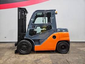 8fdu40 2013 Toyota 9 000lb 2 Stage Pneumatic Diesel Forklift Stk 14985