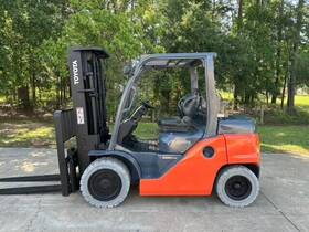 8fg35u 2015 Toyota 8000 Lb 3 Stage Mast Lp Gas Pneumatic Forklift 2338 Hours