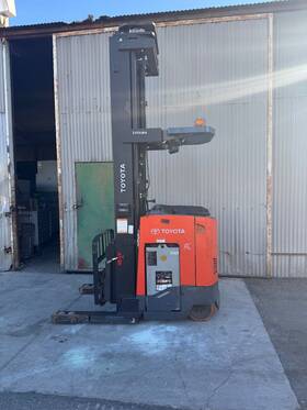 9bdru15 Toyota Standup Electric Double Deep Reach Truck Forklift 137 Inch /302 Mast
