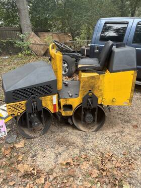 Ar-13 2016 Multiquip Ar 13g Smooth Double Drum Asphalt Roller