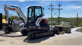 B4gp17127 2023 Bobcat E50
