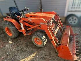 B5200d 1992 Kubota B5200 With Loader Three Point Hitch Tractor