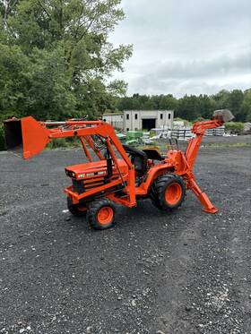 B6200 Kubota 4x4 Gear Shift With Backhoe