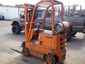 C20b Clark Forklift 2 000 Lb. Model