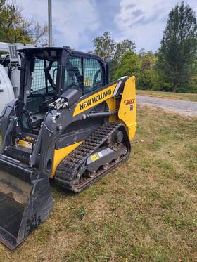 C327 2024 New Holland High Flow Skid Steer Crawler Track Loader Aux Hyd Bucket