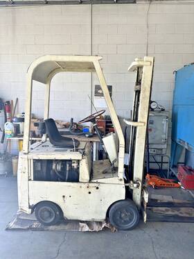 Cf20247 Classic 1966 Clark Forklift - Small And Strong
