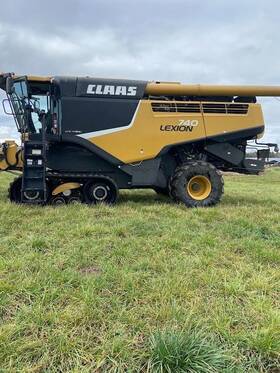 342695 Claas 740tt 2017 Lexion Combine 402hp 4wd 2 547 Hours Heat/ac Stock#342695
