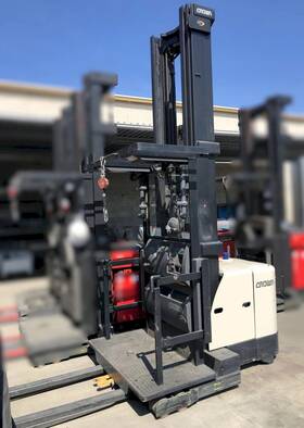 Sp3550h-30 Crown Electric Stand-up Stock Picker Forklift 2022 - 3 217 Hours