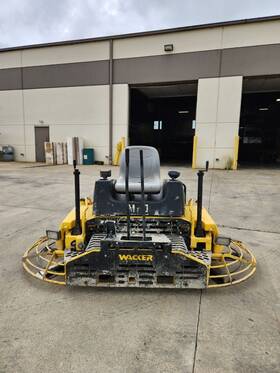 Crt48-31v-e Wacker Neuson Ride-on Trowel Fully Operational