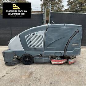 Cs7010 2017 Nilfisk Advance Ride-on Sweeper Floor Scrubber Hybrid Lpg - 250hr