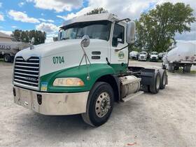 Cxp613 2007 Mack T/a Day Cab Semi Truck Tractor Pto 10 Spd Mp7 Diesel Bidadoo