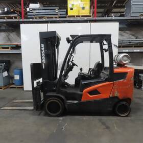 Gc45s-9 Doosan 8500lb Cap Lp Forklift 185 Inch Lift 2-stage Mast Side Shift 5225hrs