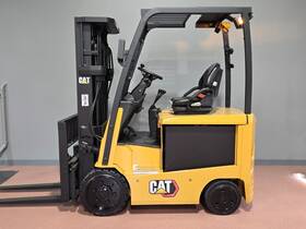 Ec25n2 2018 Caterpillar Electric 48 Volt Battery 5000 Lb Cushion Tire Forklift