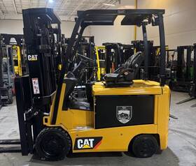 Ec30n2 2020 Caterpillar 6000 Lb 3 Stage Mast Electric Cushion Forklift 48 Inch Forks