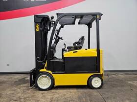 Erc080 2018 Yale 3 Stage 8000lb Cushion Electric Forklift Stk 14772