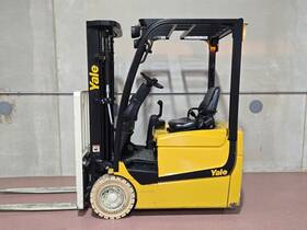 Erp025vce24te078 2016 Yale Electric 3 Stage Mast 2500 Lb Cushion Tire Forklift