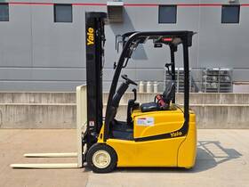 Erp030vtn36te094 2019 Yale Electric 3 Stage Mast 3000 Lb Cushion Tire Forklift