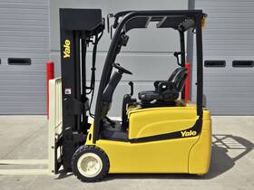 Erp040vtn48tq084 2018 Yale Electric Quad Mast 4000 Lb Cushion Tire Forklift