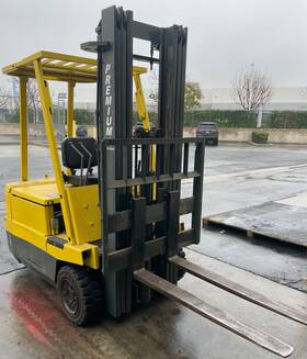 Fb15mu-1 Komatsu Electric Forklift 3000lb And Battery Charger