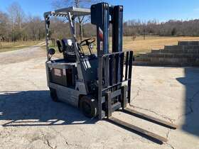 Fb18sh5 4000 Lb Komatus Electric Forklift With Charger 36v