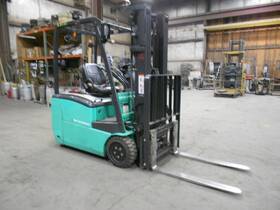 Fb20pnt 2017 Mitsubishi Model 4 000# 4000# 3 Wheeled 48v Electric Forklift
