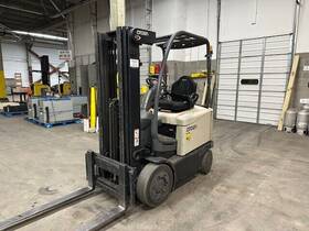 Fc5215-40 2018 Crown 4 000 Pound Capacity Electric Forklift Available In Great Condition