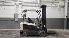 Fc52545-60 2020 Crown Electric Forklift 6000lb 36v Side Shift 3 Stage Mast