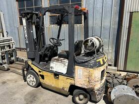 Fcg25t7t 5 000 Lb. Tcm Forklift Lpgas 4ft Forks Triple Mast Sideshift Hard Tires Runs Good