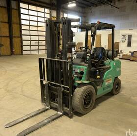 Fd40n 3 Stage Mast Full Free Lift 187 In Max Height 84 Lowered