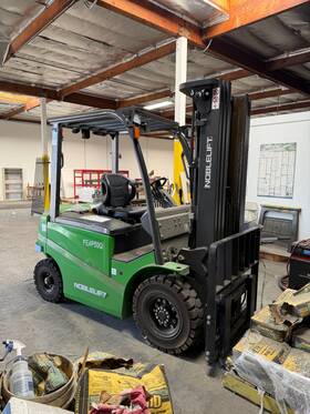 Fe4p50q 2023 Noblelift Electric Forklift - Used Only 136 Hours Great Condition