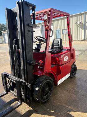 Fg50 Forklift Diesel 5000lbs Tialift Refurbished Pneumatic