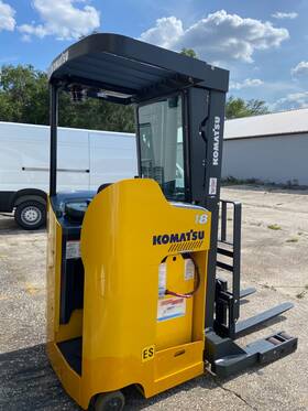 Fr18k-3 Komatsu Standup Reach Forklift
