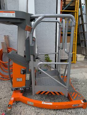 Fs60 Jlg Pod Lift
