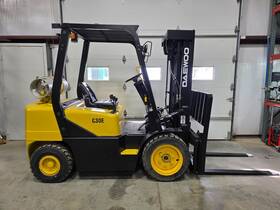 G30e Daewoo Forklift 6 000 Lbs Capacity Lp Gas