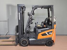 Gc15s-9 2021 Doosan Lpg 3 Stage Mast 3000 Lb Cushion Tire Forklift Hyster